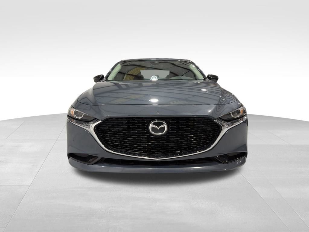 Used 2022 MAZDA MAZDA3 s image 2
