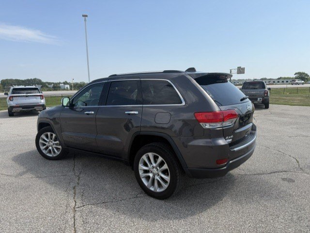 Used 2017 Jeep Grand Cherokee Limited AWD/4WD image 7