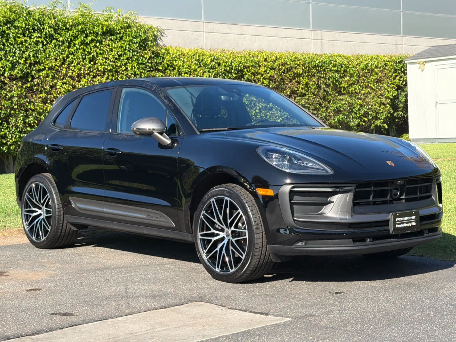 New 2026 Porsche Macan Turbo AWD/4WD image 10