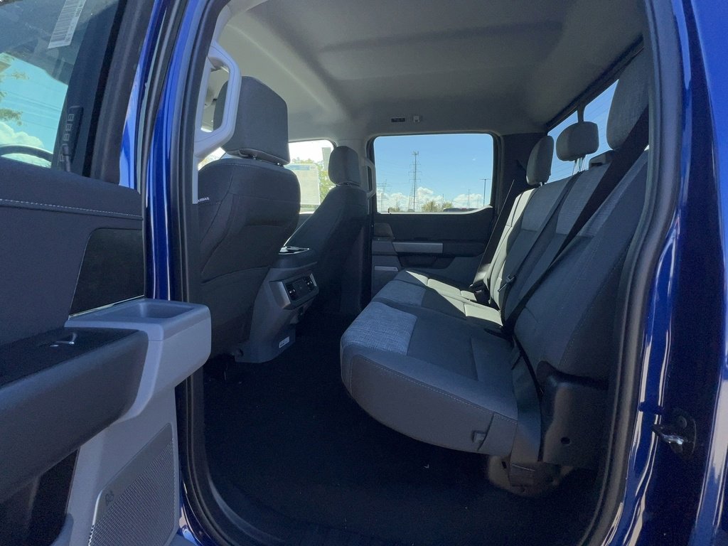 New 2026 Ford F250 XLT w/ XLT Premium Package AWD/4WD image 7