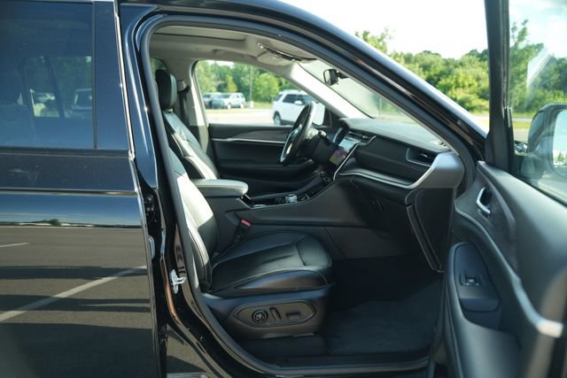 Used 2022 Jeep Grand Cherokee L Limited AWD/4WD image 21