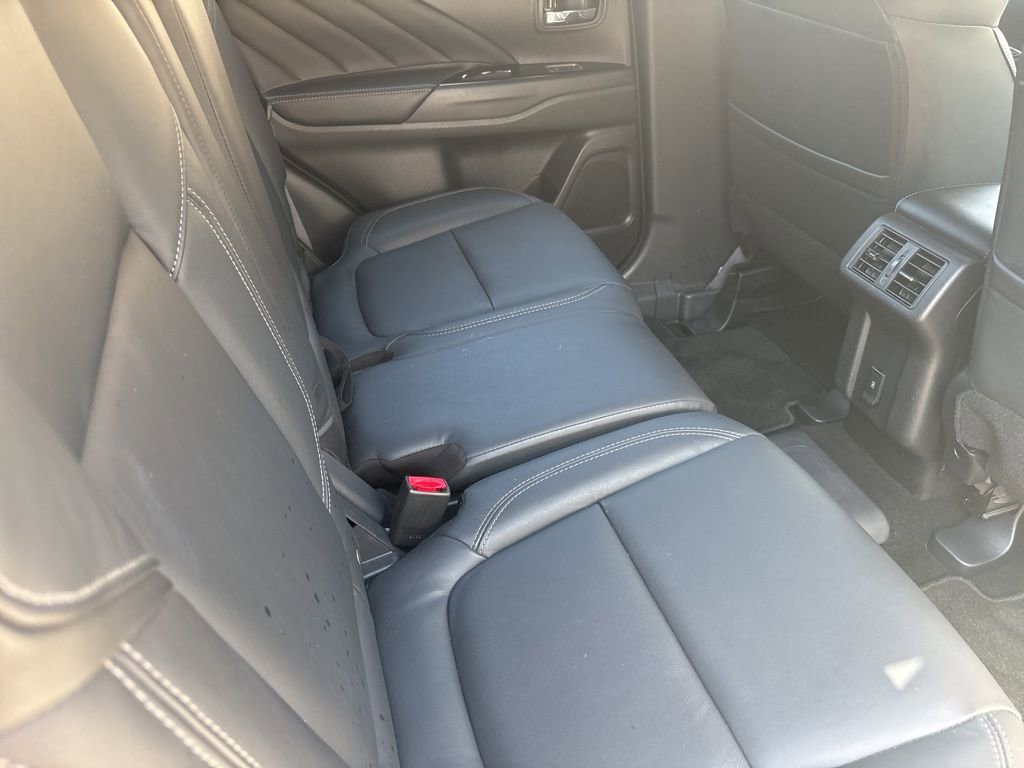 Used 2020 Mitsubishi Outlander SEL AWD/4WD image 30