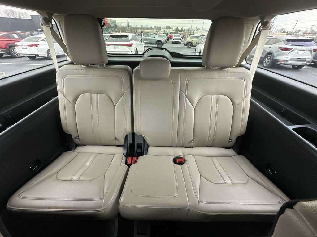 Used 2023 Ford Expedition Max Limited AWD/4WD image 24
