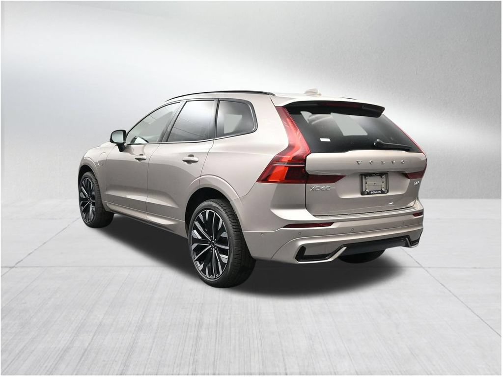 New 2026 Volvo XC60 T8 Ultra w/ Protection Package Premier AWD/4WD image 3