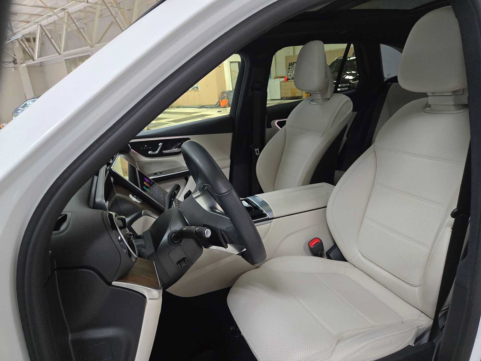 Certified 2026 Mercedes-Benz GLC 300 4MATIC image 21