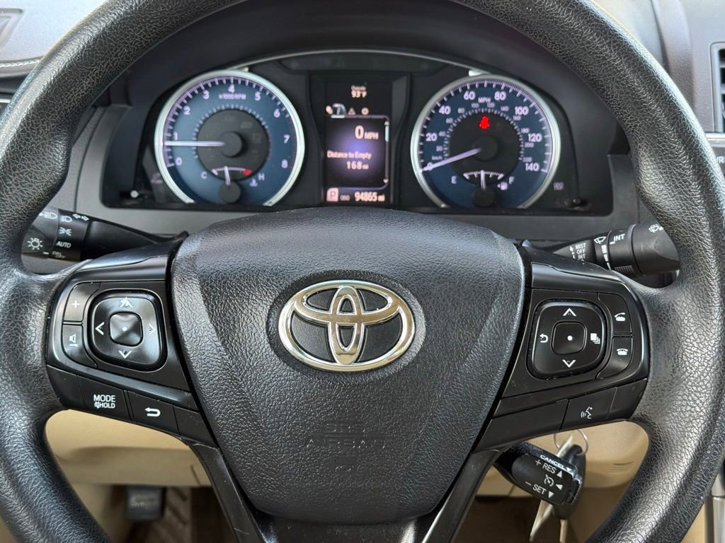 Used 2016 Toyota Camry LE FWD image 15