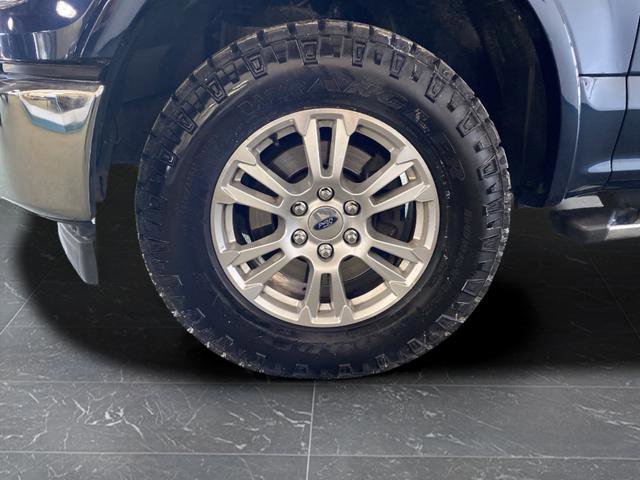 Used 2017 Ford F150 Lariat w/ Equipment Group 501A Mid image 39