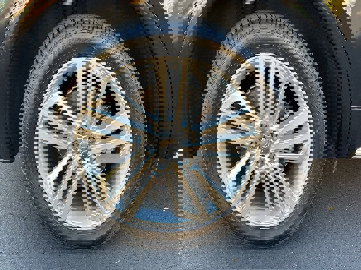 Used 2019 Audi Q5 Prestige w/ Prestige Package image 55