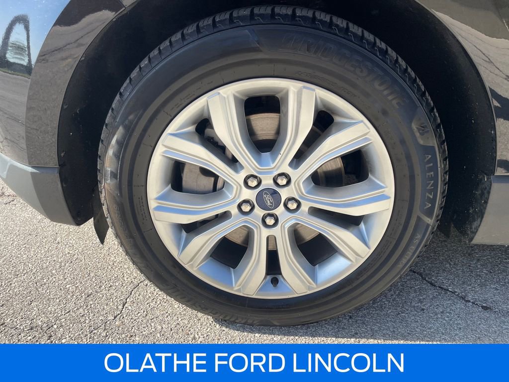 Certified 2021 Ford Edge Titanium AWD/4WD image 28