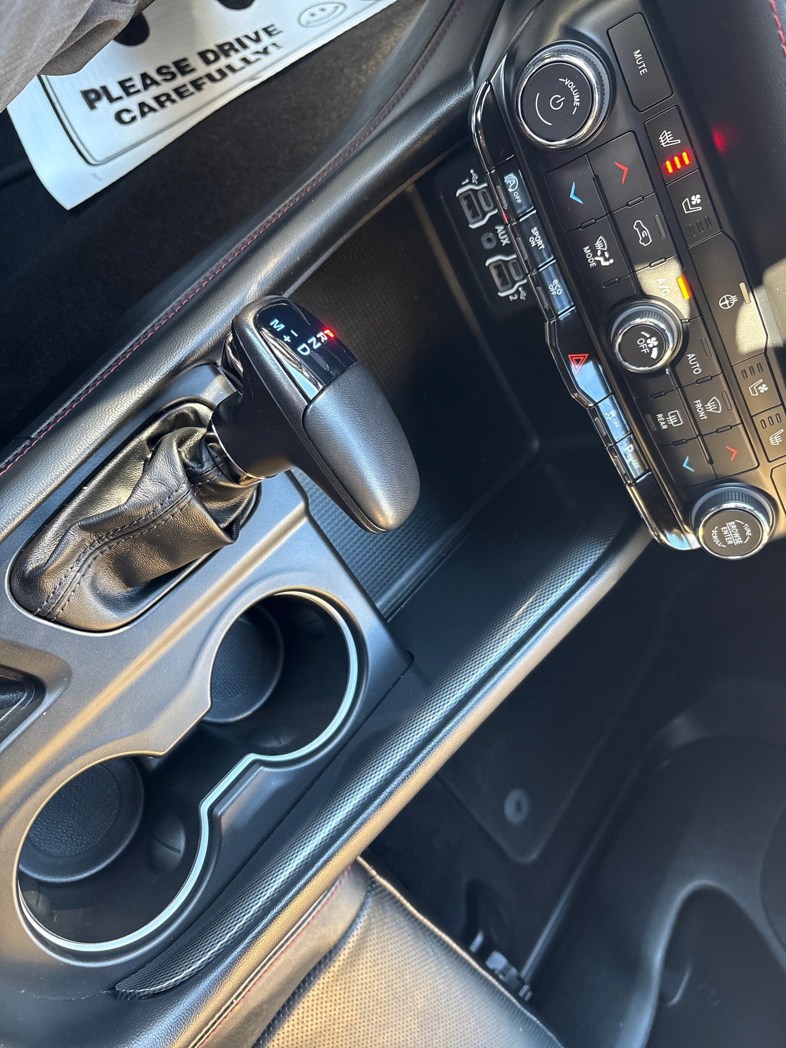 Used 2024 Dodge Durango GT image 25