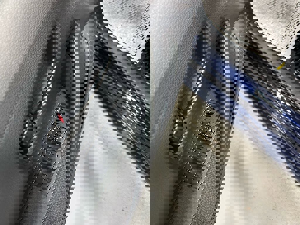 Used 2025 Toyota Corolla LE w/ LE Premium Package image 9