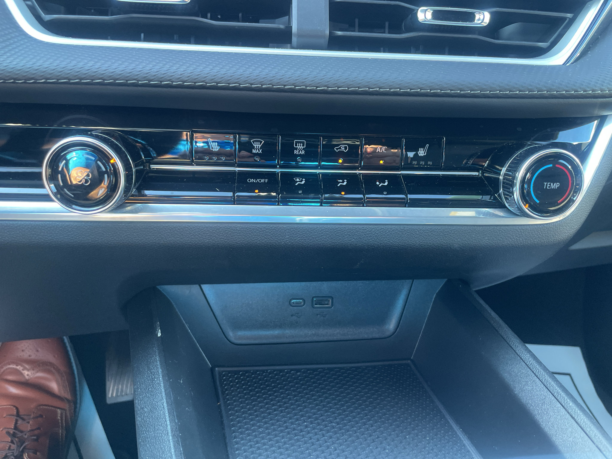 Certified 2026 Chevrolet Equinox LT FWD image 25