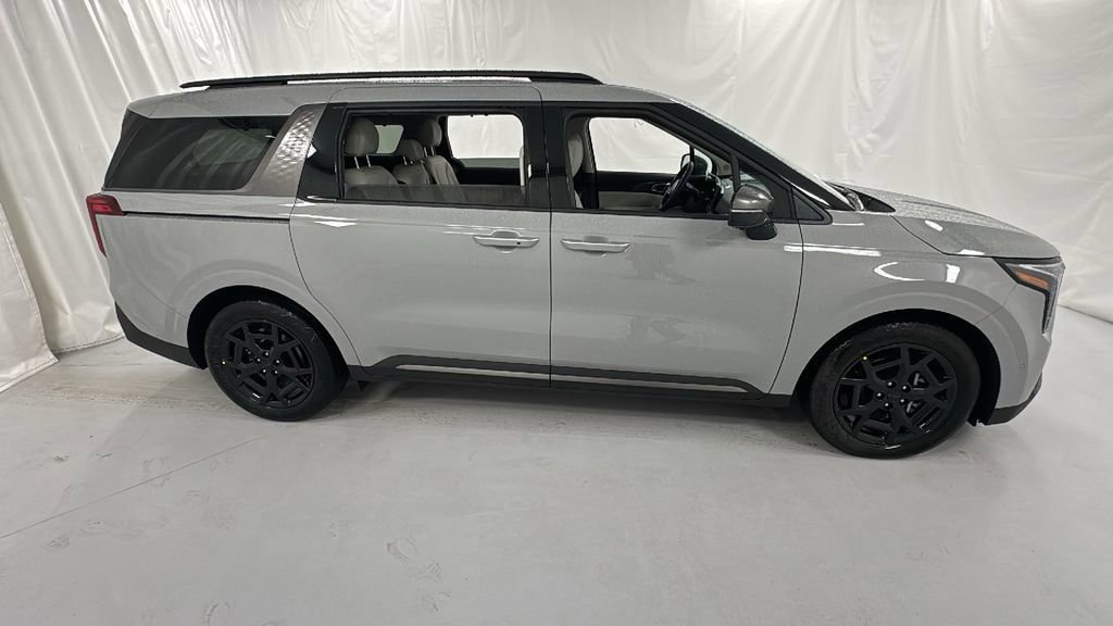 New 2026 Kia Carnival SX w/ SX Dark Edition Package FWD image 2
