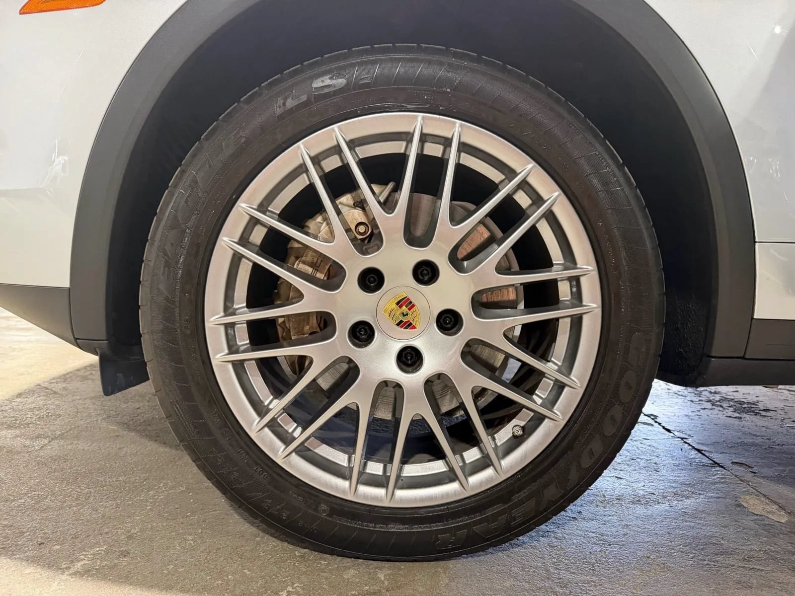 Used 2018 Porsche Cayenne S AWD/4WD image 19