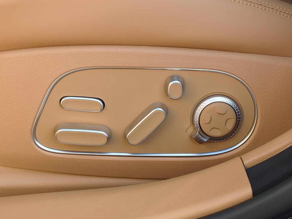 New 2026 Genesis G90 3.5T AWD/4WD image 18