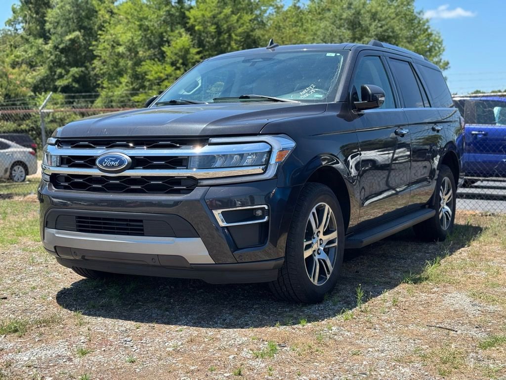 Used 2024 Ford Expedition Limited RWD image 4