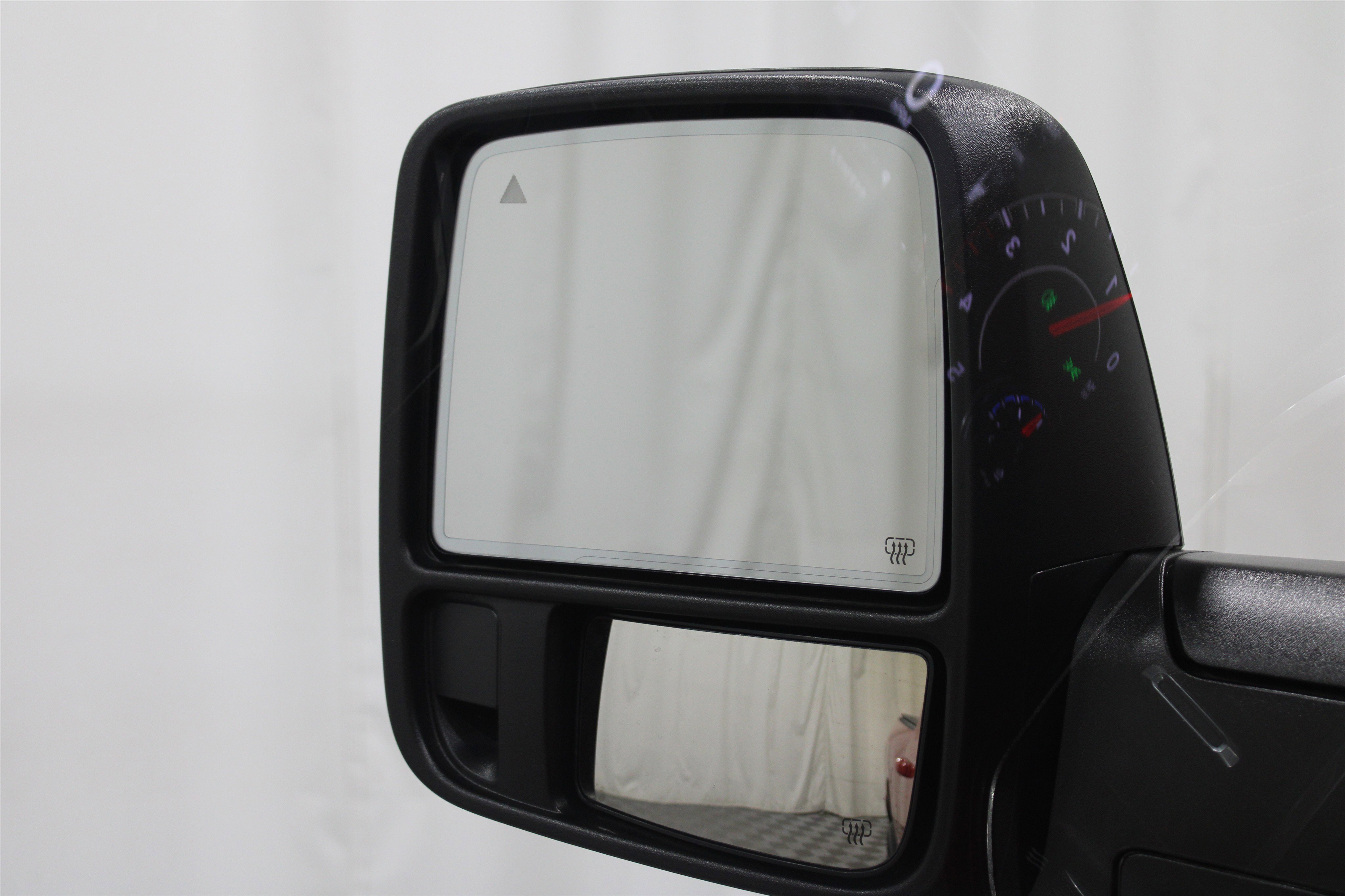 Used 2024 RAM 2500 Laramie w/ Night Edition image 25