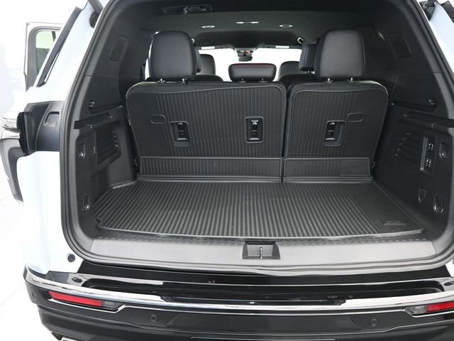 New 2026 Chevrolet Traverse RS w/ LPO, Floor Liner Package image 8