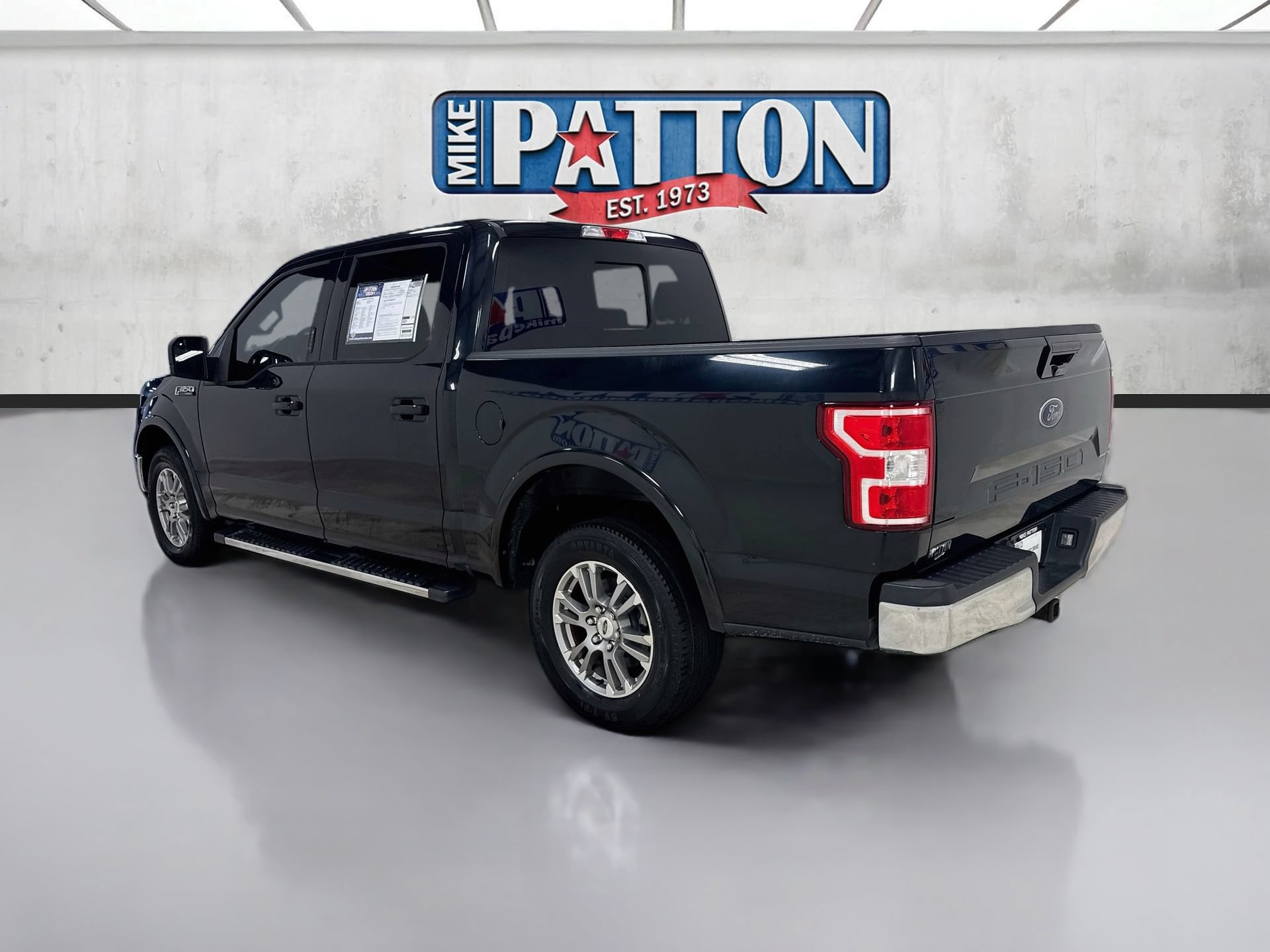 Used 2018 Ford F150 Lariat w/ Trailer Tow Package RWD image 5