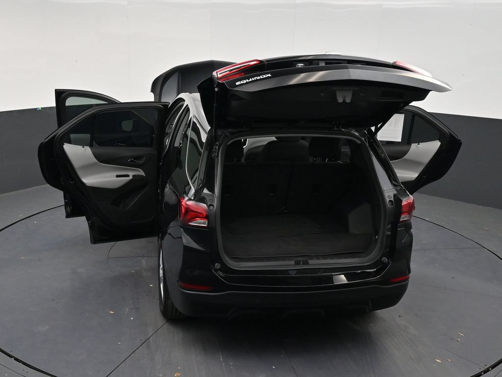 Used 2024 Chevrolet Equinox LS w/ Driver Confidence II Package FWD image 32