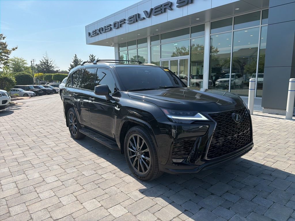 Used 2025 Lexus LX 600 F Sport w/ Accessory Package (2T) AWD/4WD image 4