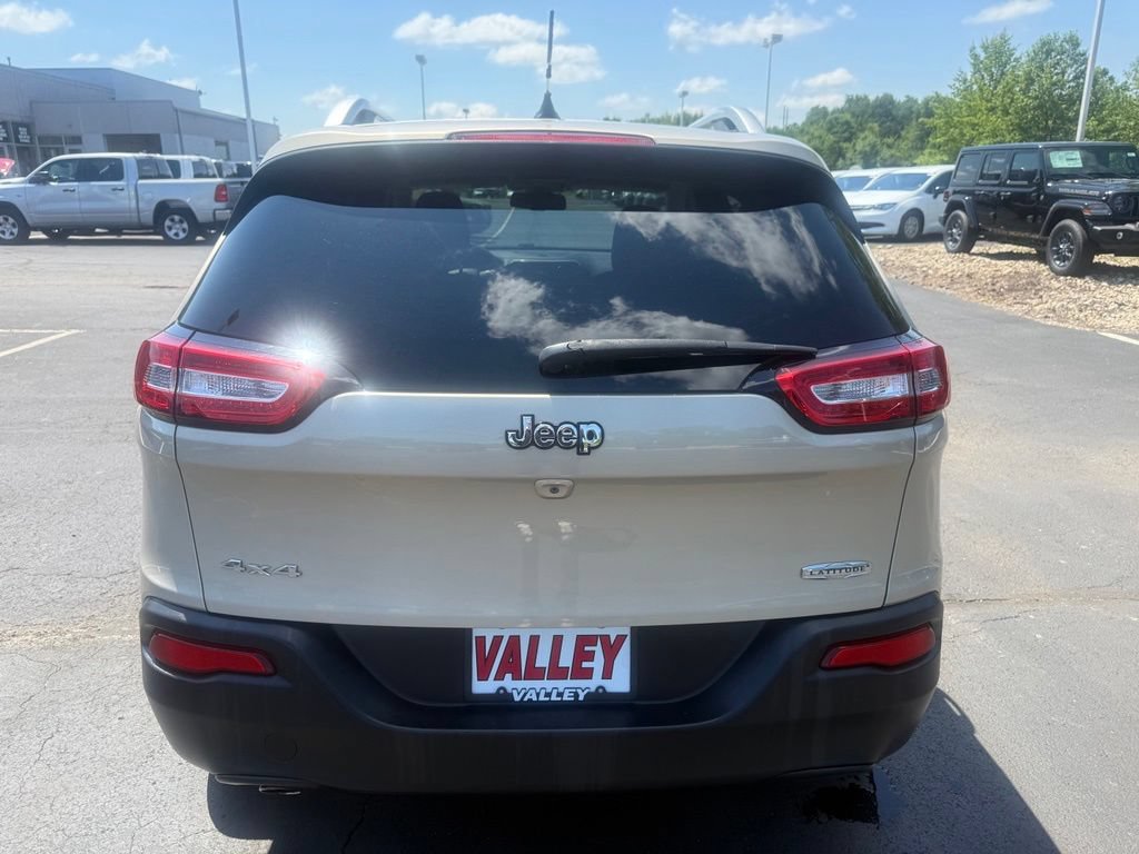 Used 2014 Jeep Cherokee Latitude w/ Comfort/Convenience Group AWD/4WD image 5