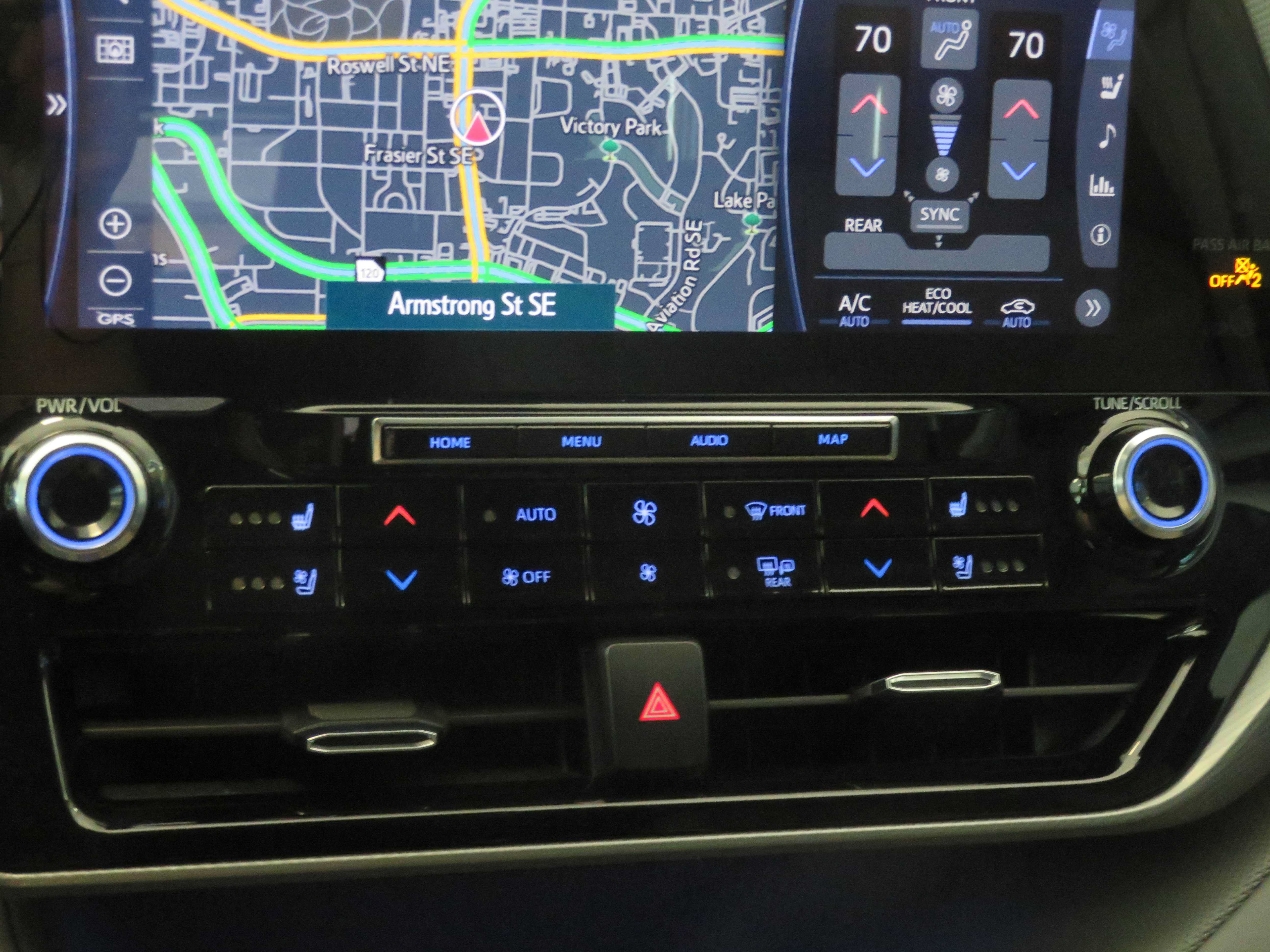 Used 2021 Toyota Highlander Platinum FWD image 48