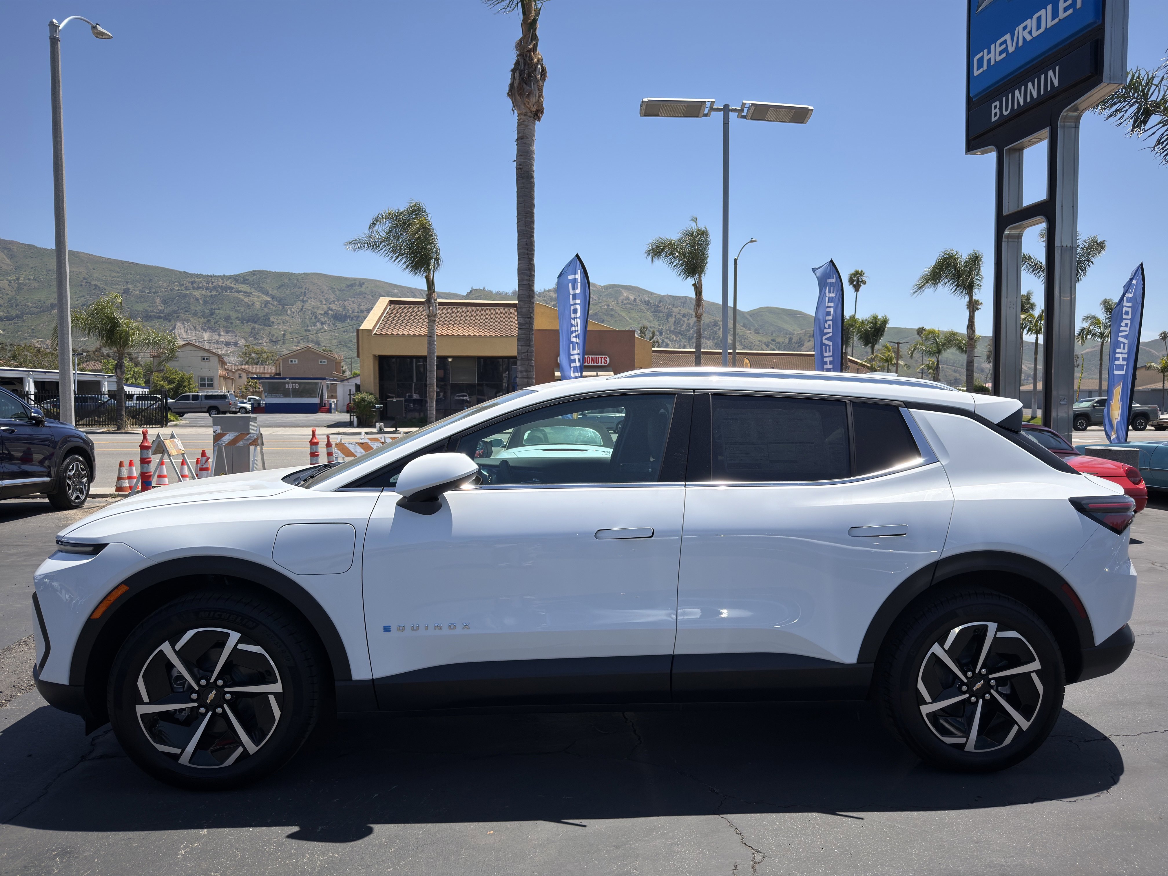 New 2026 Chevrolet Equinox EV LT AWD/4WD image 5