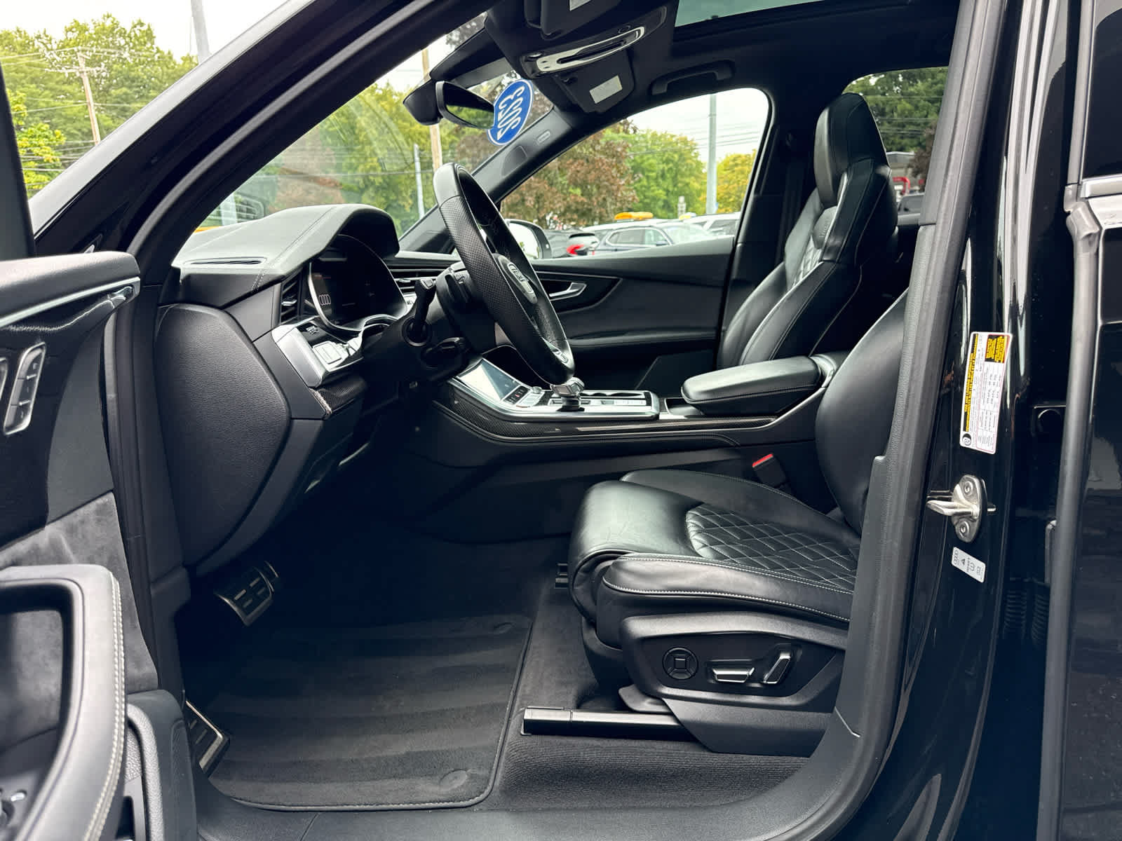 Used 2023 Audi SQ7 Premium Plus w/ Towing Package AWD/4WD image 15
