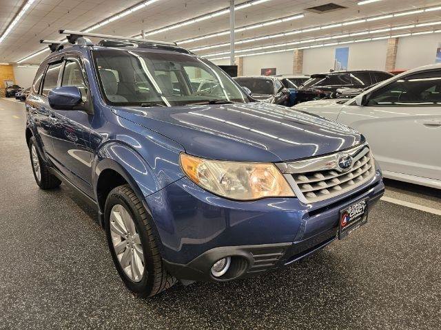 Used 2013 Subaru Forester 2.5X Premium w/ Popular Pkg 1 AWD/4WD image 3
