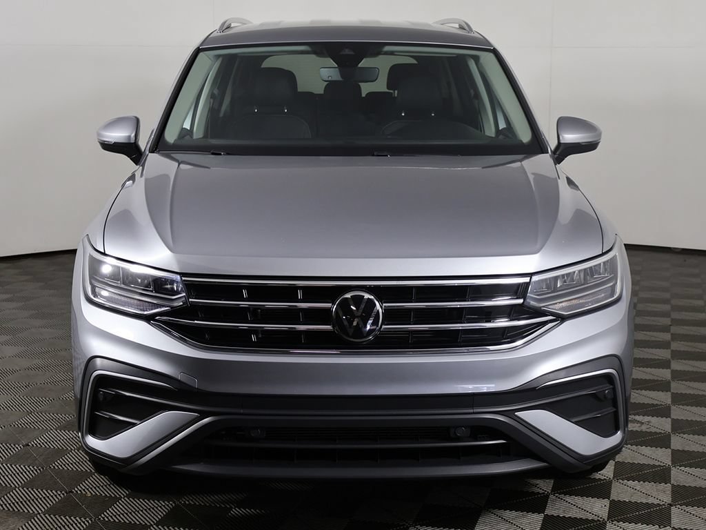 Used 2023 Volkswagen Tiguan SE FWD image 11
