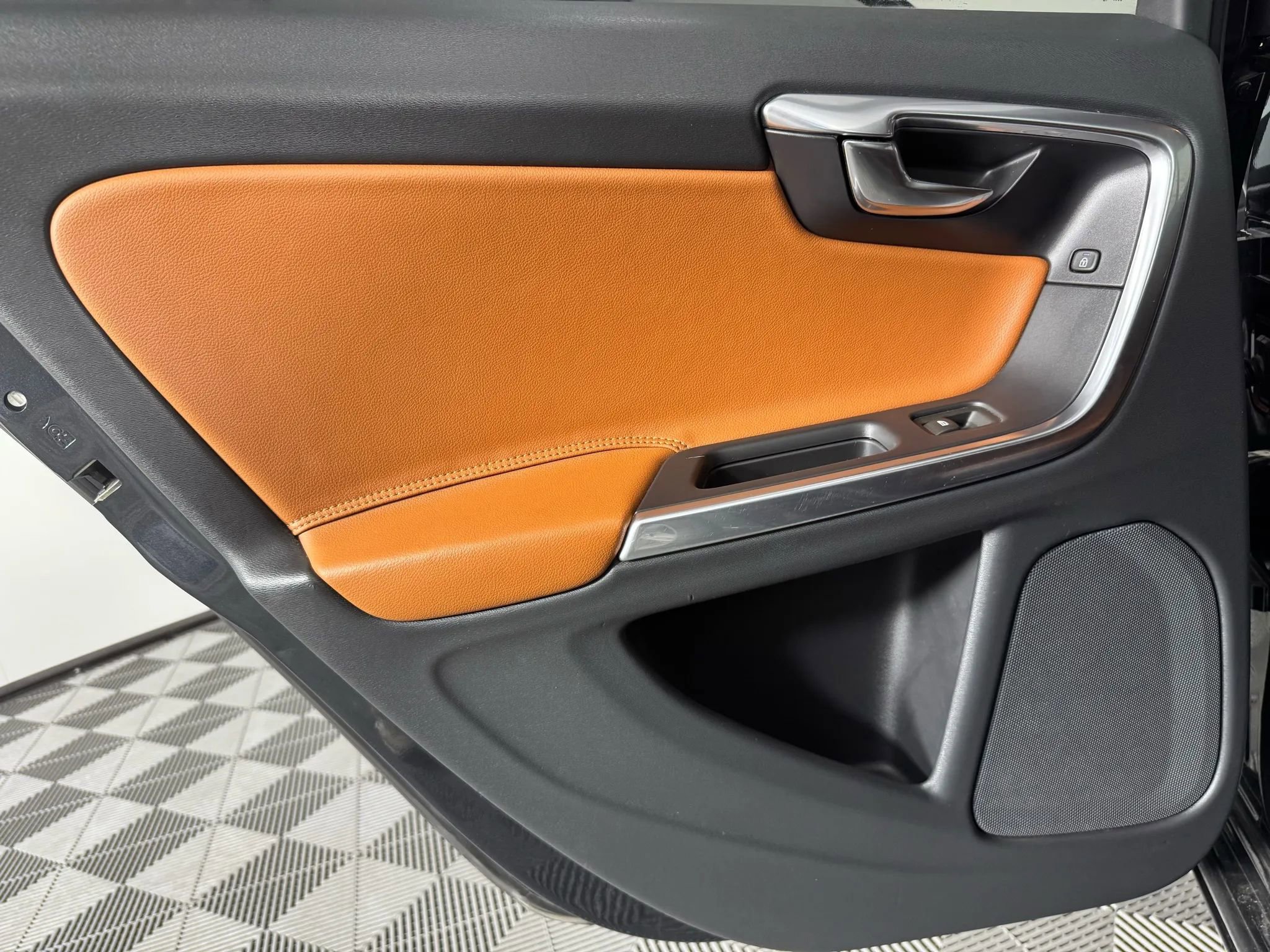 Used 2015 Volvo S60 T5 Premier image 42