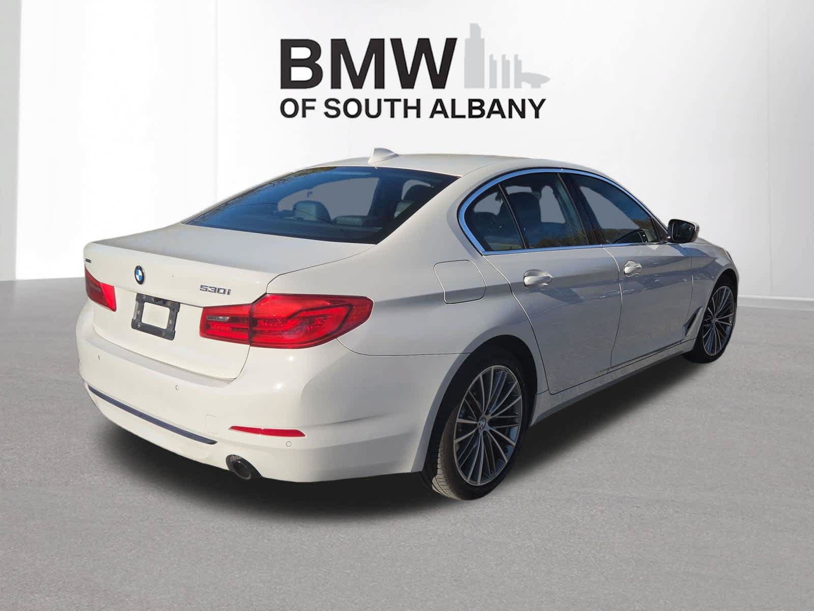 Used 2020 BMW 530i xDrive w/ Premium Package AWD/4WD image 5