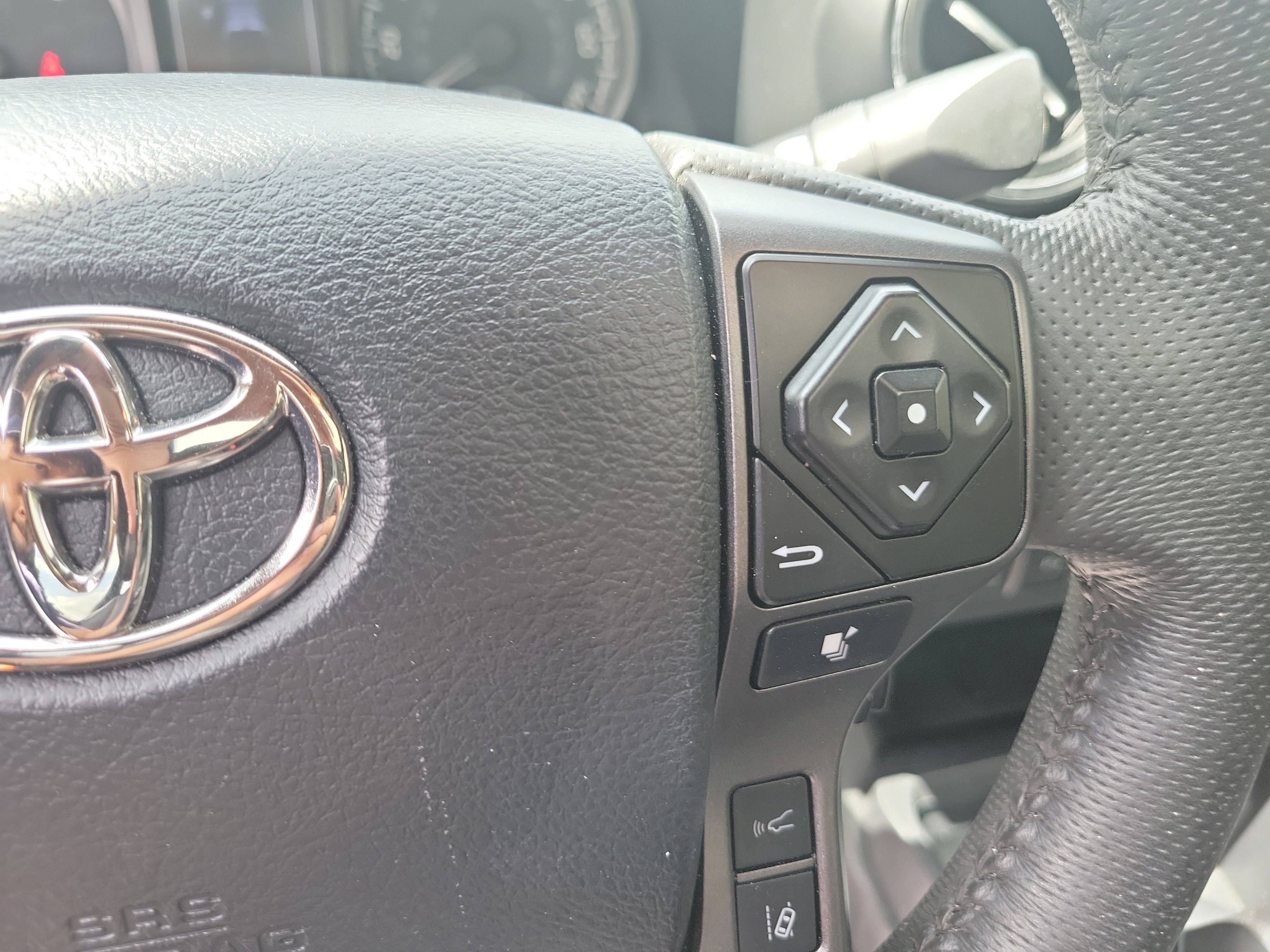 Used 2023 Toyota Tacoma TRD Pro AWD/4WD image 28
