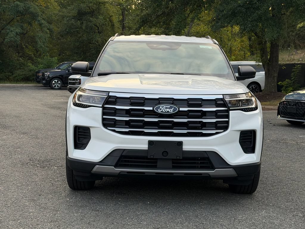 New 2027 Ford Explorer Active AWD/4WD image 2