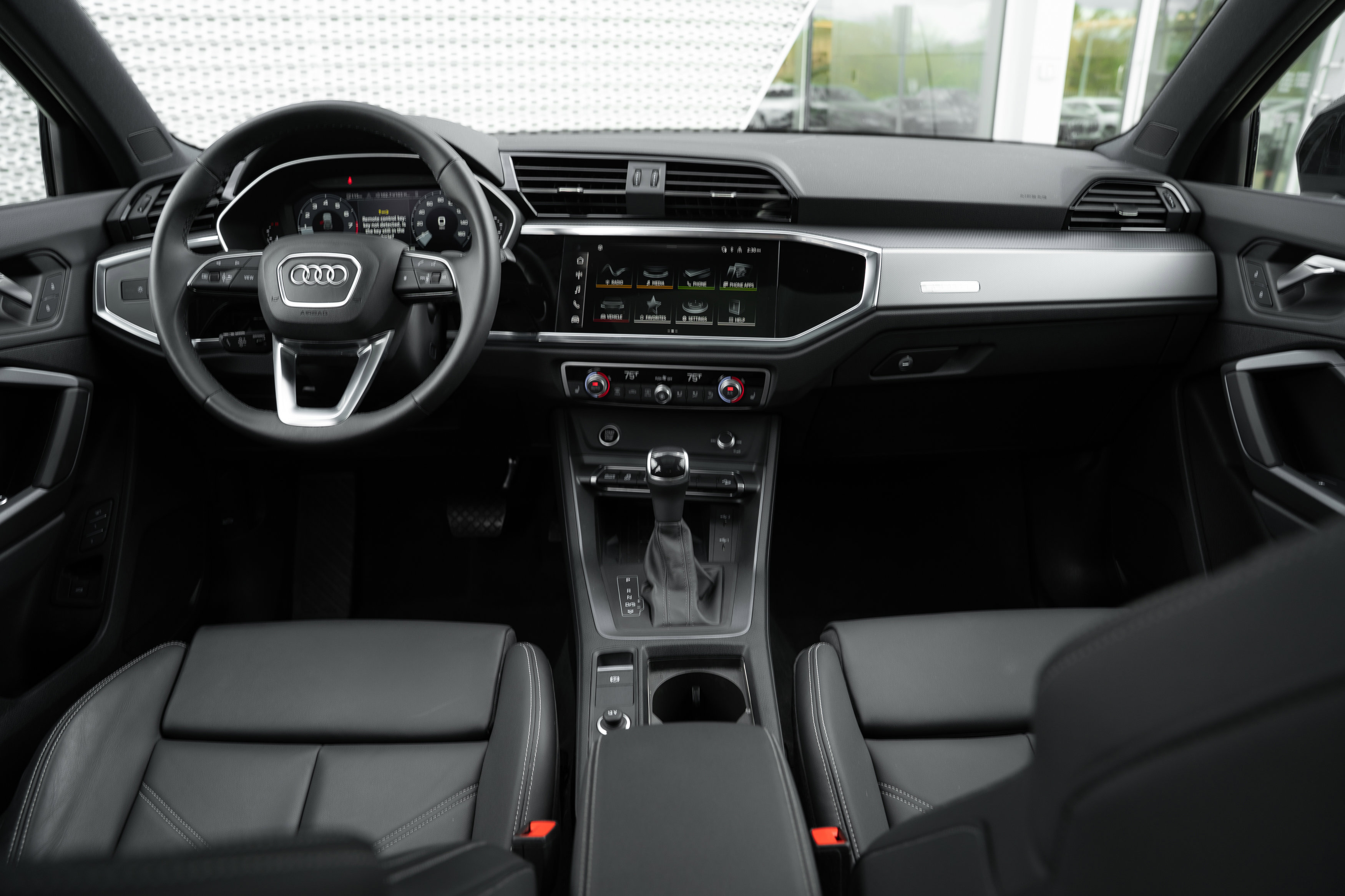 Certified 2025 Audi Q3 2.0T Premium w/ Convenience Package AWD/4WD image 8