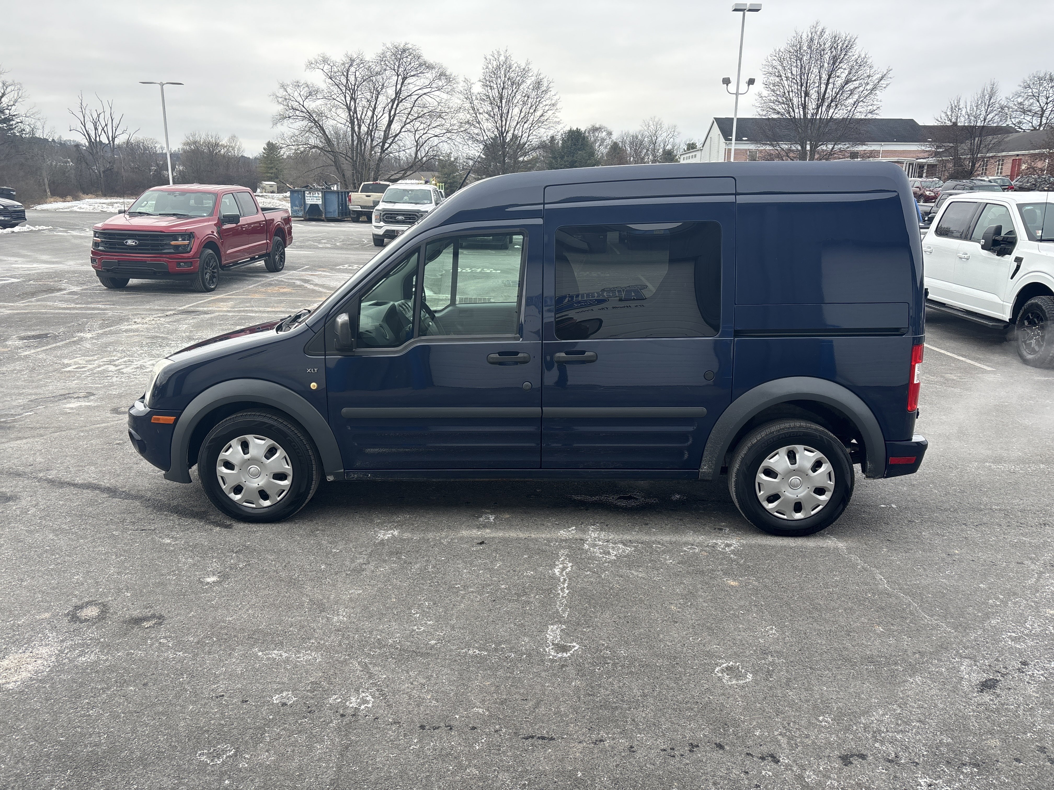 Used 2013 Ford Transit Connect XLT image 7