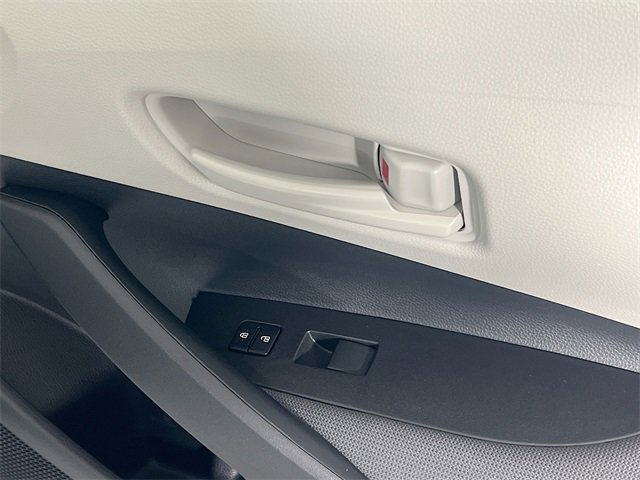 Used 2025 Toyota Corolla LE image 31