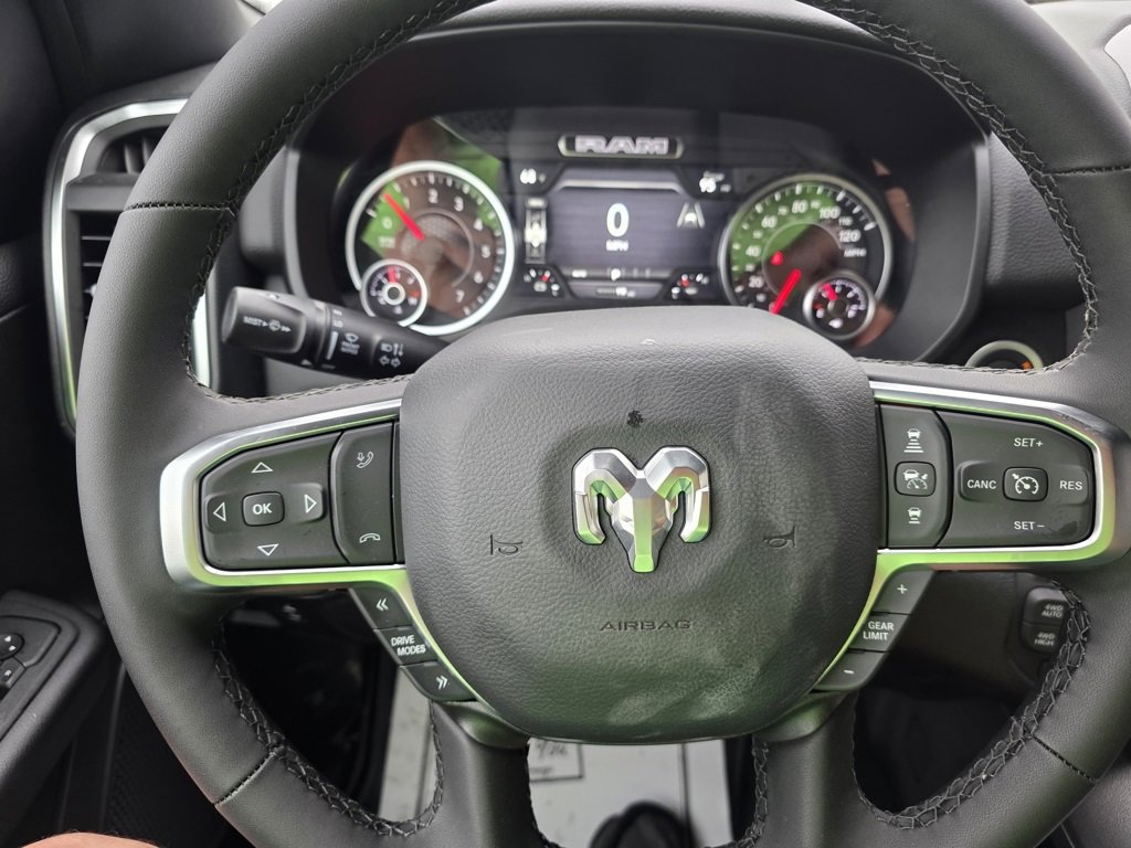 New 2026 RAM 1500 4x4 Crew Cab image 10