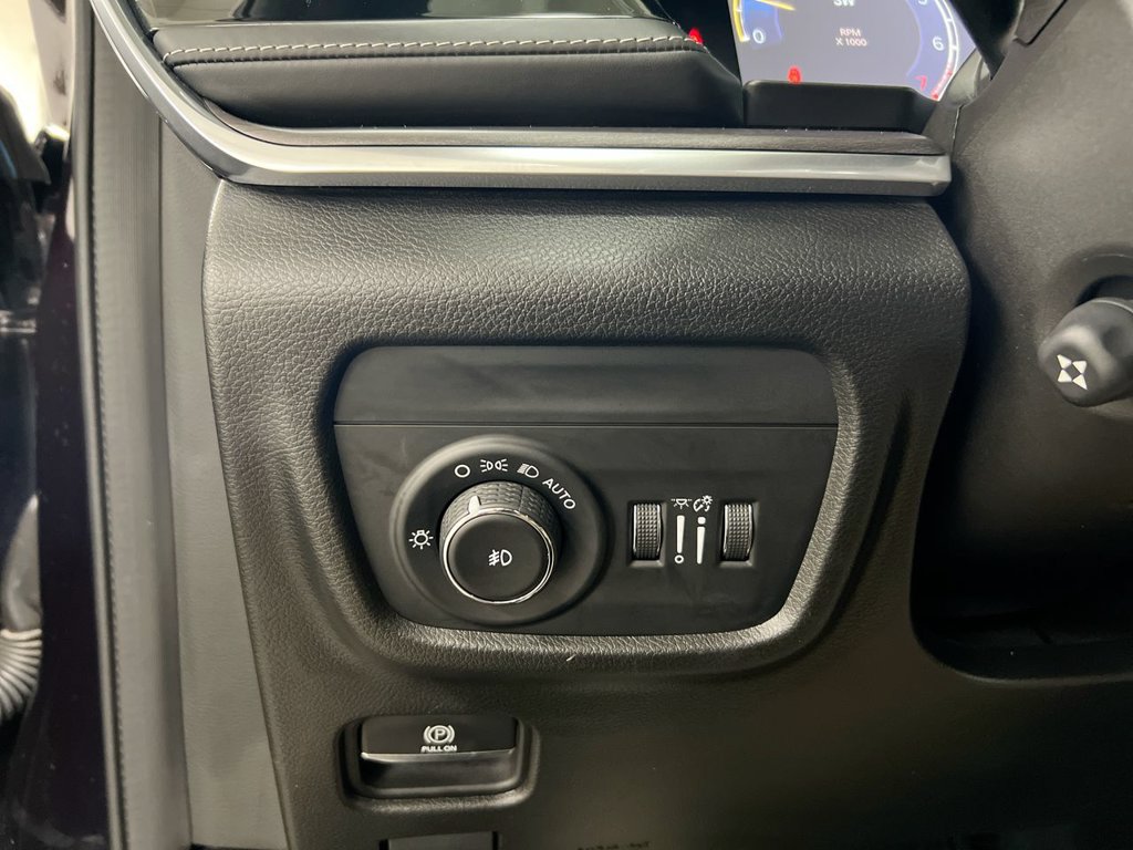 Used 2022 Jeep Grand Cherokee L Overland AWD/4WD image 19