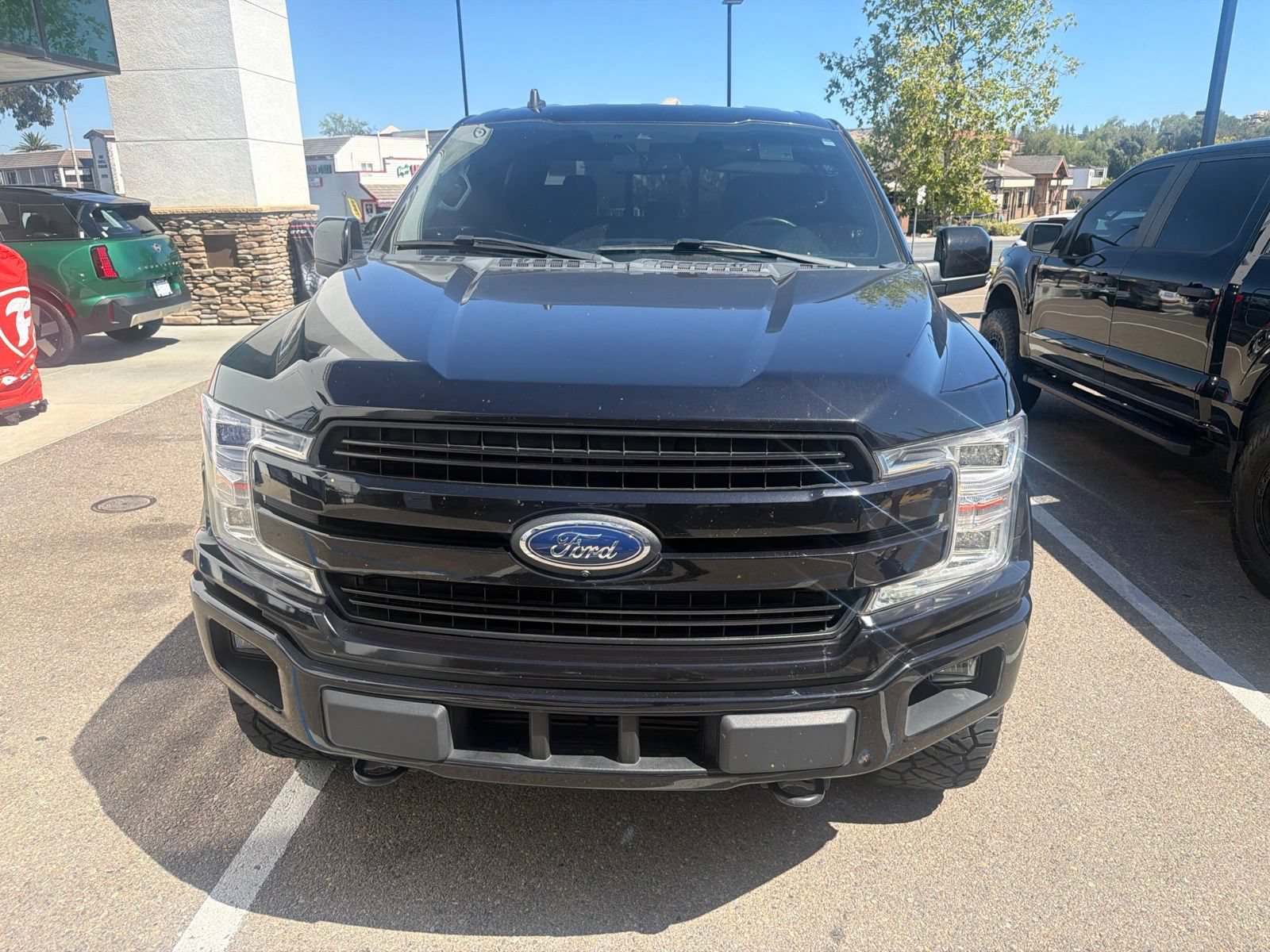 Used 2020 Ford F150 Lariat w/ Equipment Group 502A Luxury AWD/4WD image 2
