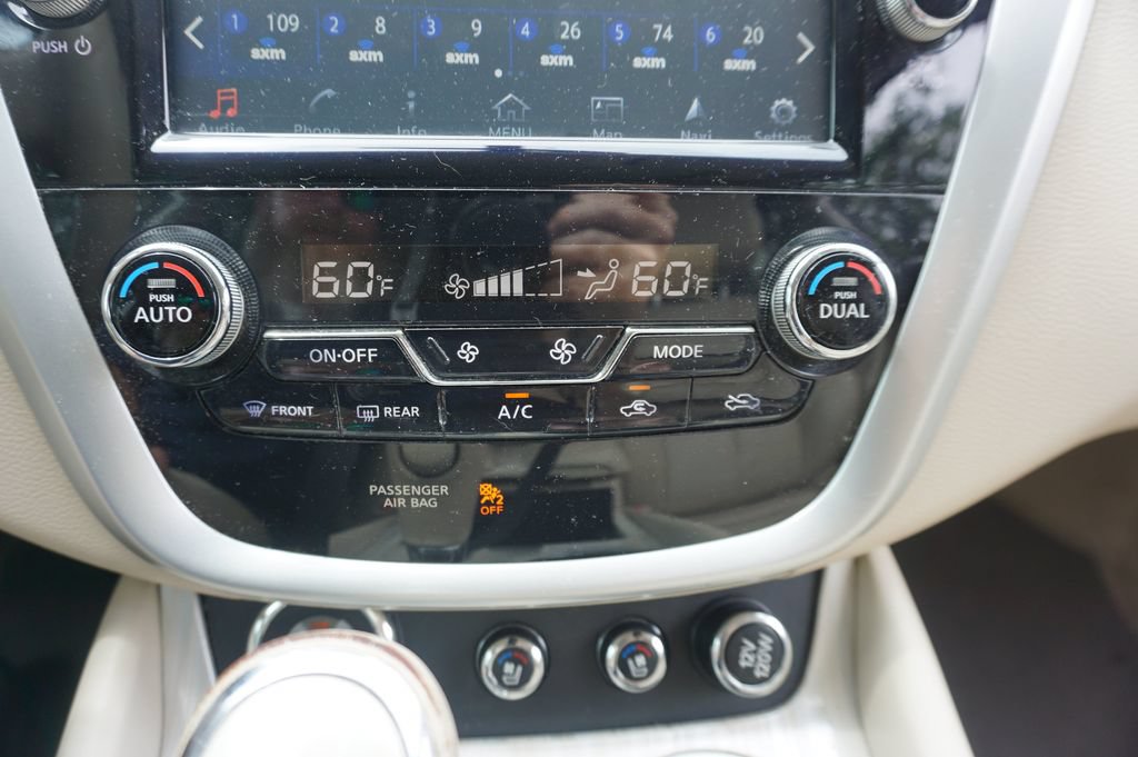 Used 2015 Nissan Murano Platinum w/ Platinum Technology Package AWD/4WD image 11