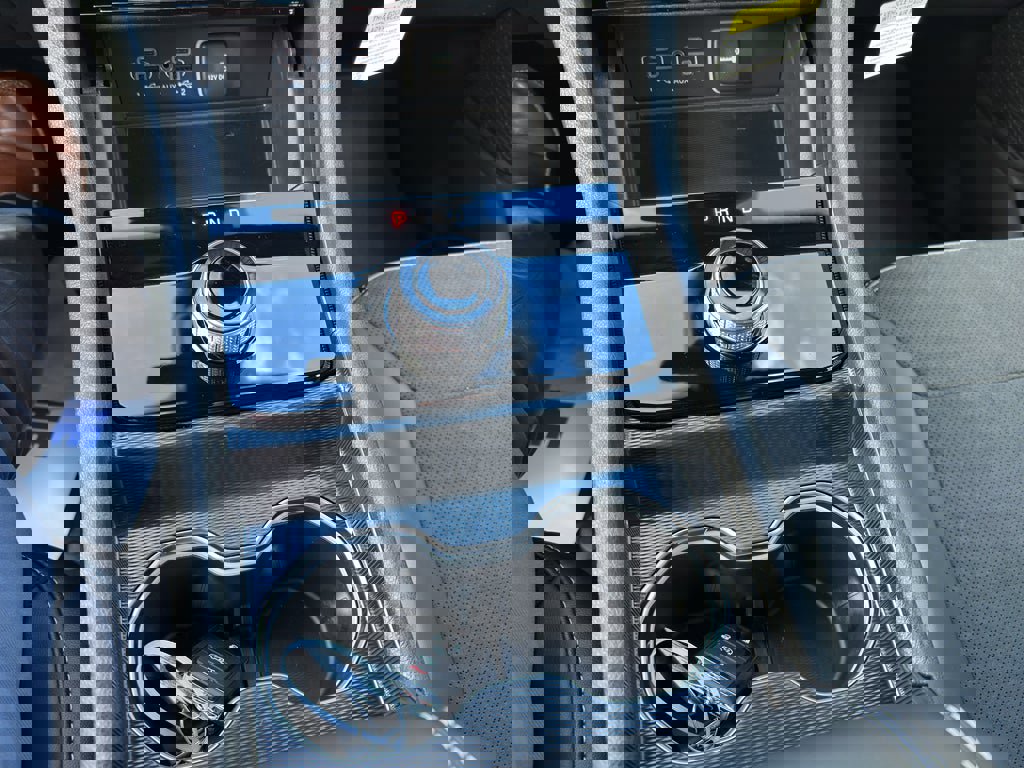 New 2025 Jeep Grand Cherokee Altitude image 17