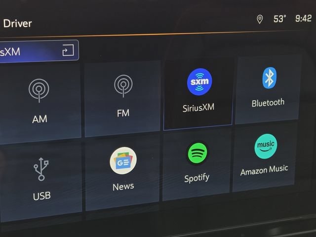 Used 2025 Chevrolet Equinox RS w/ Safety and Technology Package FWD image 5