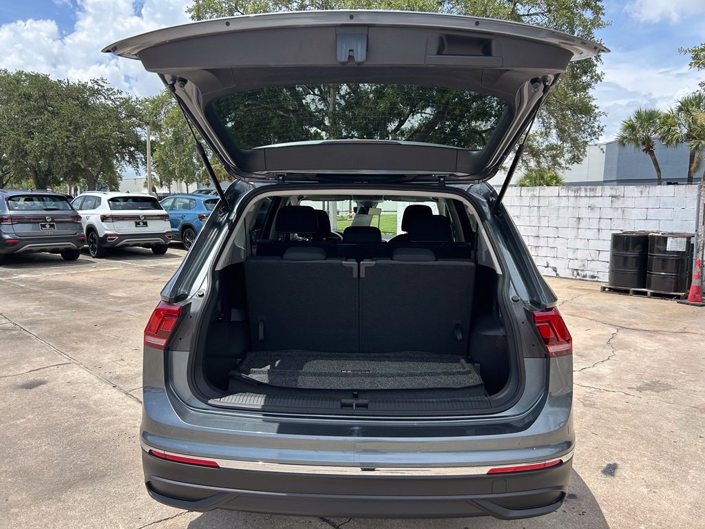 Certified 2024 Volkswagen Tiguan S FWD image 43