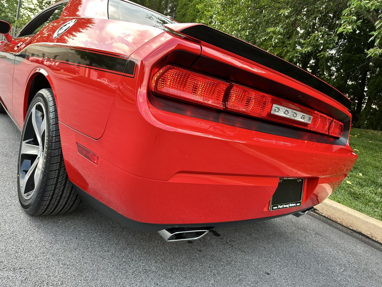 Used 2014 Dodge Challenger R/T w/ Electronics Convenience Group RWD image 75