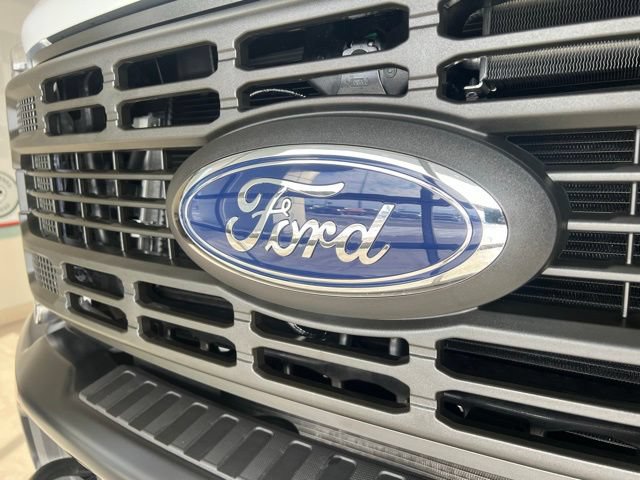New 2026 Ford F550 4x4 Regular Cab Super Duty image 7
