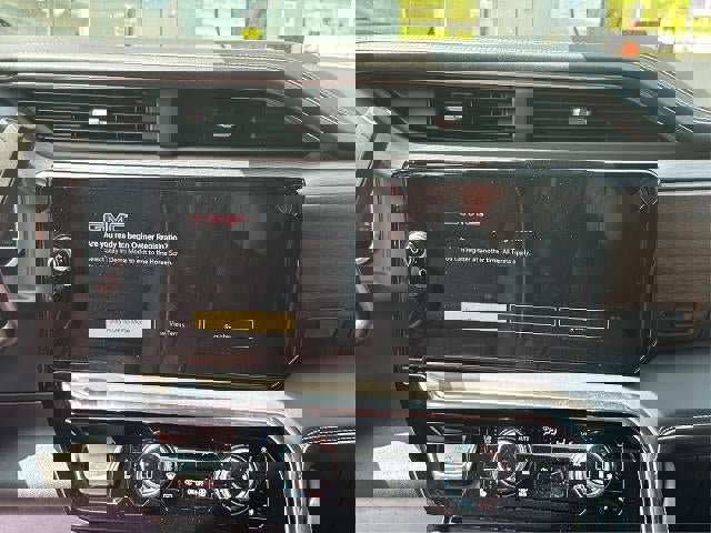 New 2025 GMC Sierra 2500 Denali Ultimate w/ Snow Plow Prep/Camper Package image 25