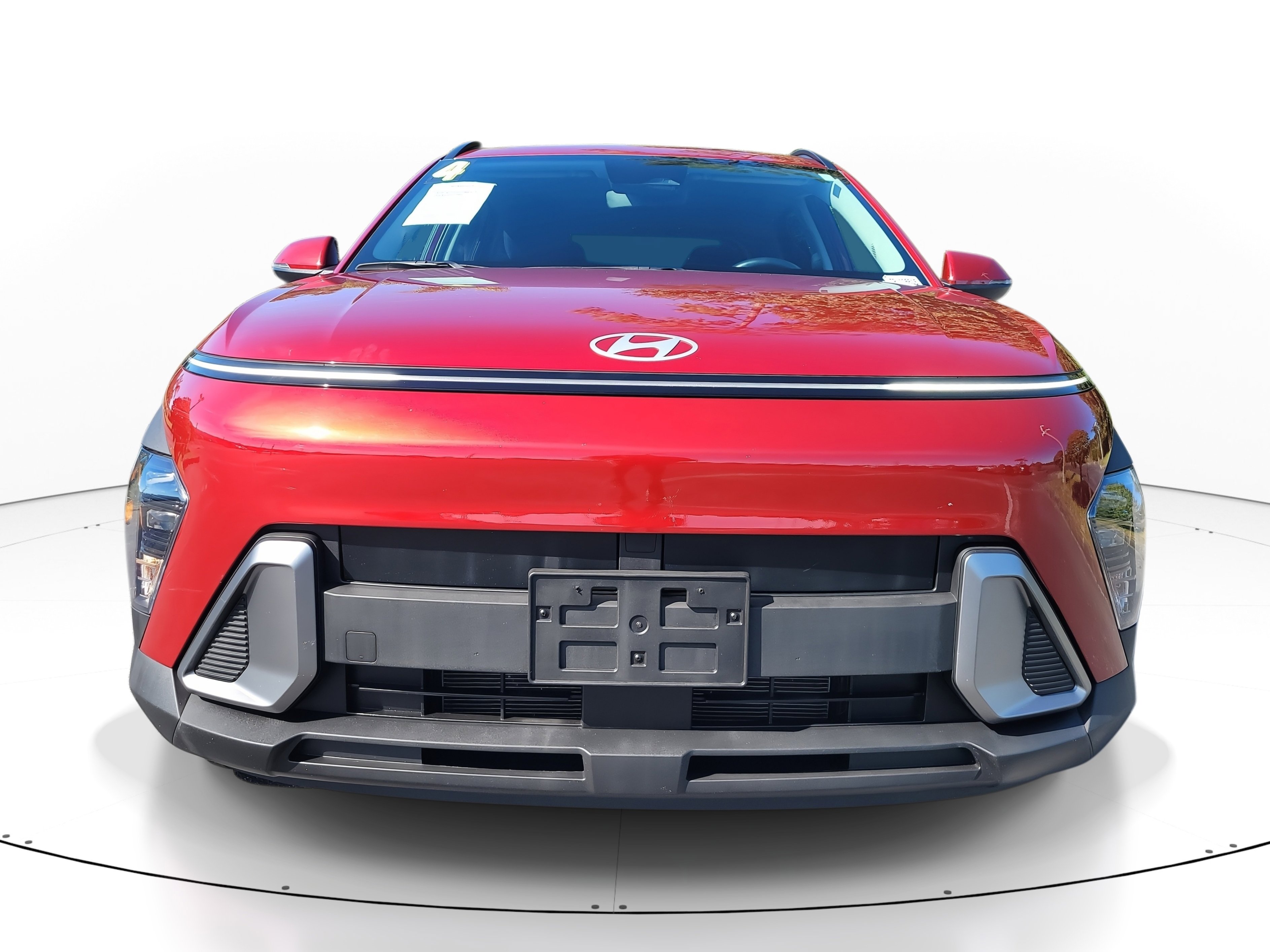 Used 2024 Hyundai Kona SEL image 2