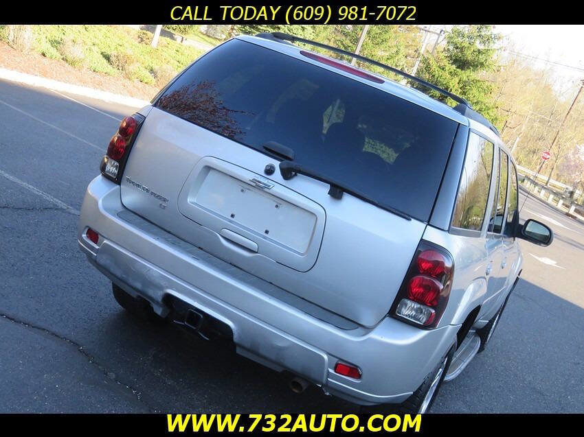 Used 2008 Chevrolet TrailBlazer LT w/ Sun And 6-Disc Cd Package AWD/4WD image 22